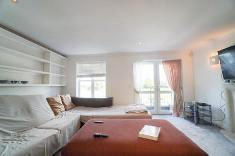 Lounge 2 