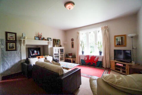 Communal Lounge 