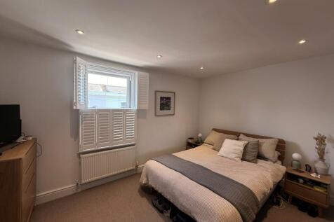 Bed 1