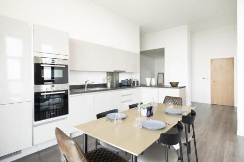 VMP Sutton Apartments 39