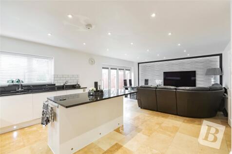 Kitchen / Living