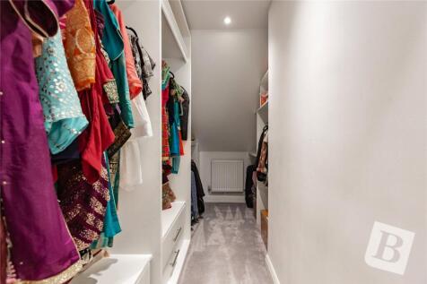 Walk In Wardrobe