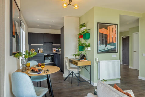 Dining Area - Fenton Apartments