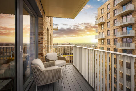 Balcony Photograph - Fenton Apartments
