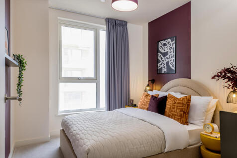 Bedroom Photo - Fenton Apartments