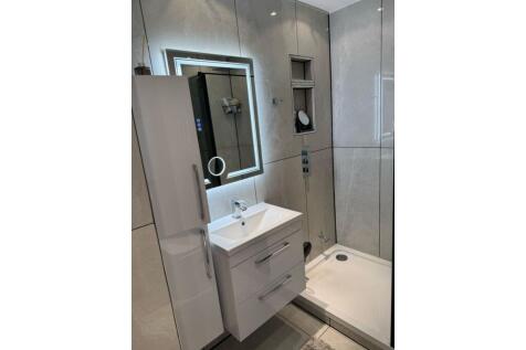 Master En-suite