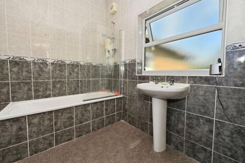 En-suite One