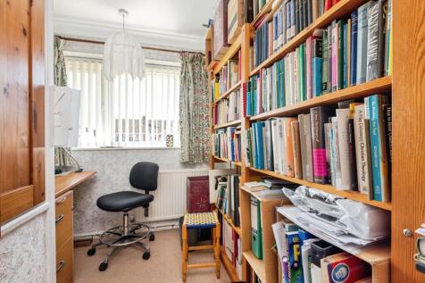 Bedroom Three/Study