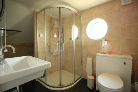 Master En-suite