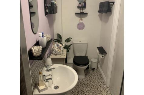 Apartment Bathroom