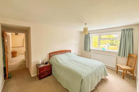 30 Moorfield Road - Master Room.jpg
