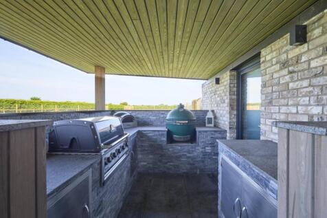 Meadowcroft_Externals_2704250017.jpg