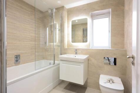 Ensuite 2.jpg