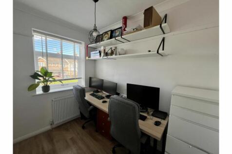 Bedroom Three/Study