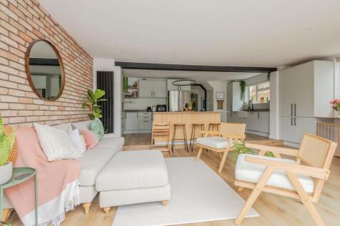 Kitchen/Family Room