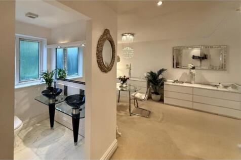Master En-suite