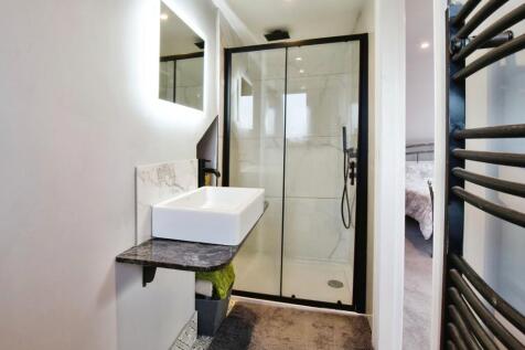 Master En-suite