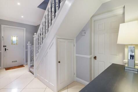 Hallway.jpg