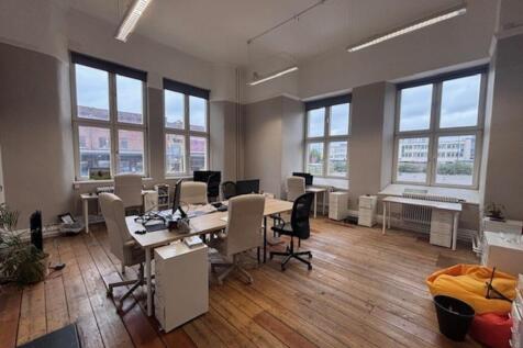 photo 2  G7 office.jpg