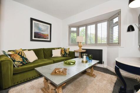 Bedroom/Lounge Two