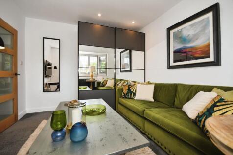Bedroom/Lounge Two