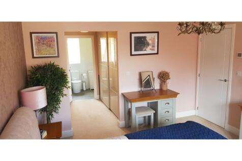 Master En-suite