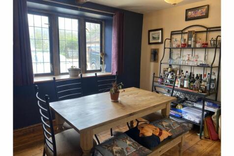 Dining Room/Bedroom