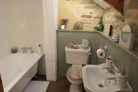 Cottage Bathroom