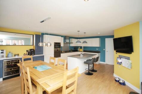 Kitchen/Family Room