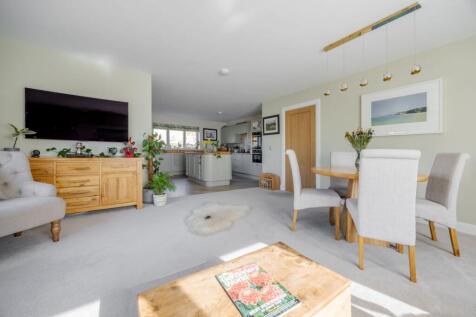 Kitchen/Family Room