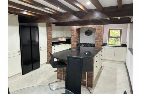 Cottage Kitchen