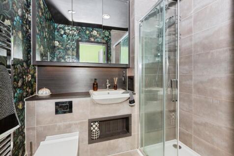 En-suite One