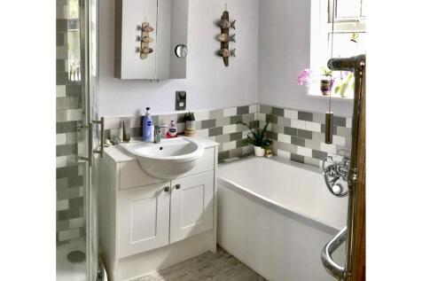Downstairs Bathroom