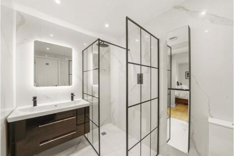 Jack &amp; Jill En-suite