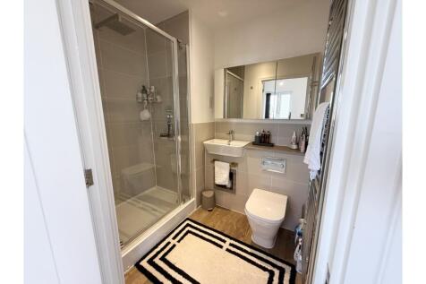 En-suite One