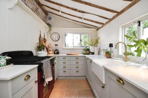 Cottage Kitchen