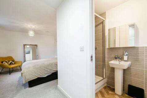 Master En-suite