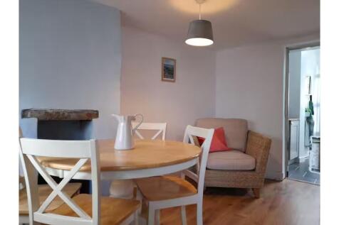 Dining Room/Bedroom