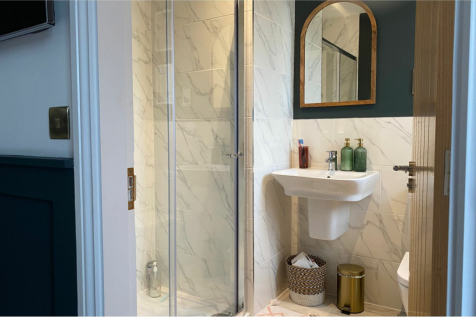 Master En-suite