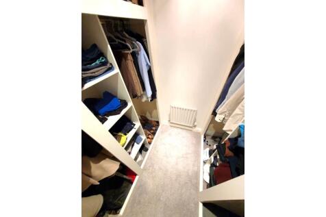 Walk-in Wardrobe