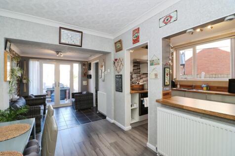 Dining / Family Room