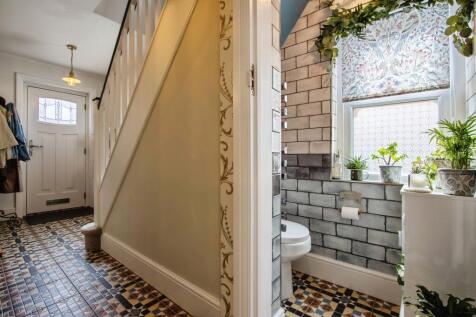 Downstairs Cloakroom