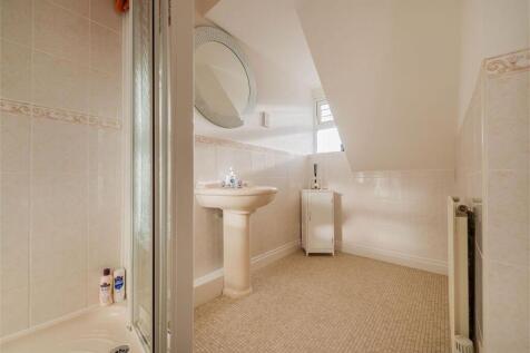 Master En-suite