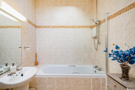 En-suite One