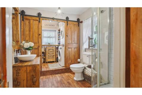 Downstairs Bathroom