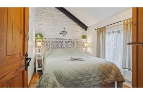 Holiday Cottage 2