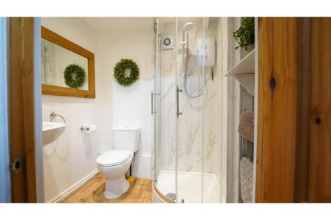 Holiday Cottage 2