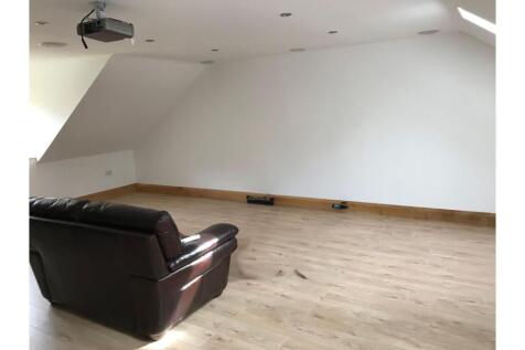 Cinema Room/Bed Five
