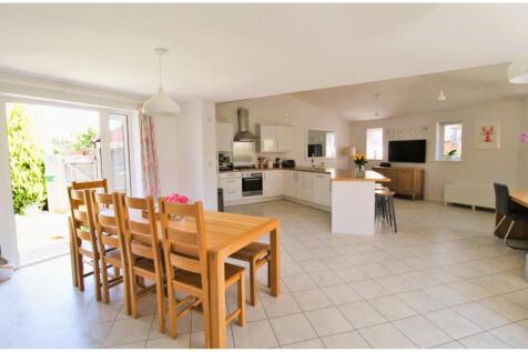 Kitchen/Family Room