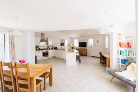 Kitchen/Family Room